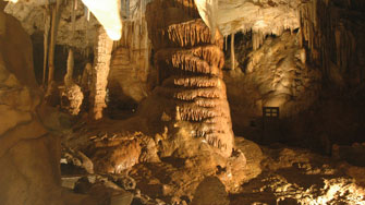 Tantanoola Cave