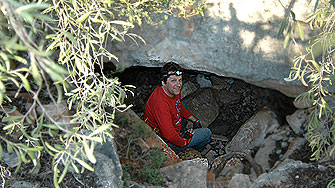 Dry Caving Nullarbor Tommy Grahams