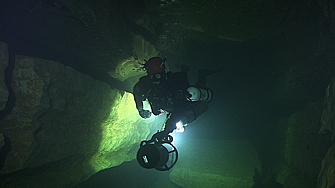 Frankreich/ Lot, &Eacute;mergence du Ressel 